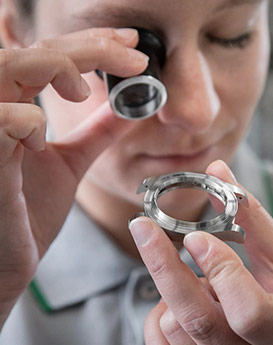 卡罗琳·卡桑德拉-成都雅典手表官方售后服务中心